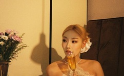 原神旅行者和甘雨拔萝卜